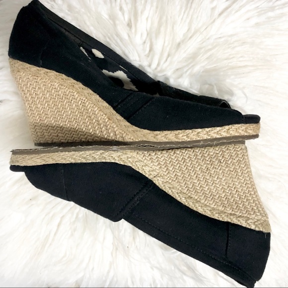Sketchers Black Canvas Espadrilles Size 6 - Picture 3 of 7